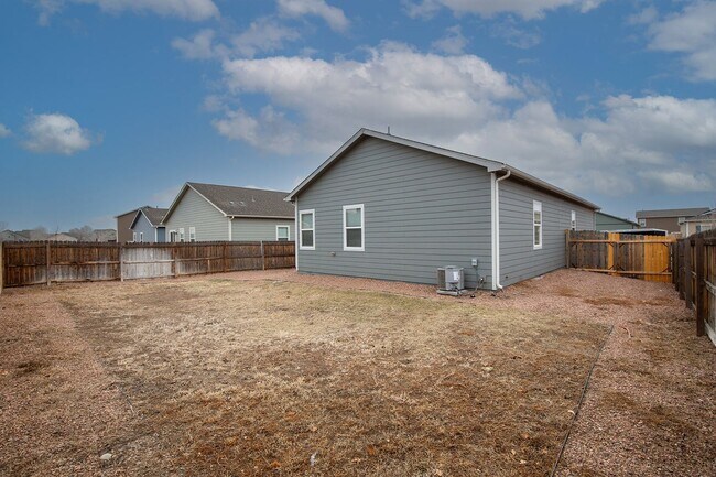 Building Photo - 9764 Chalkstone Ln