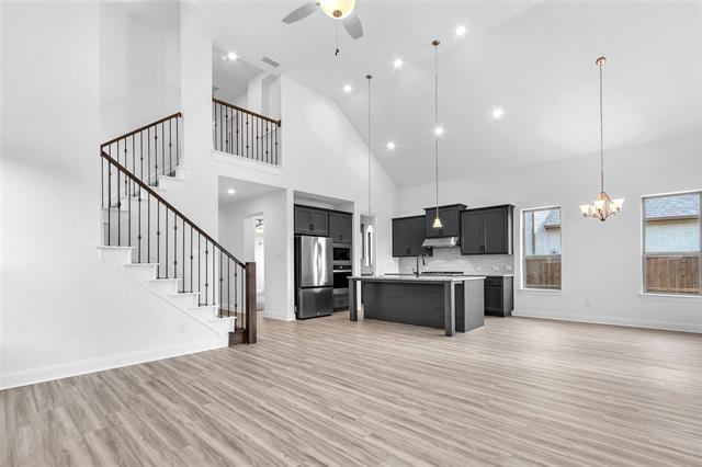 Building Photo - 2410 Thavie St