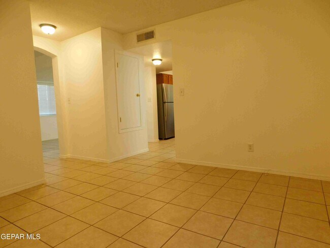 Building Photo - 14024 Tierra Halcon Dr