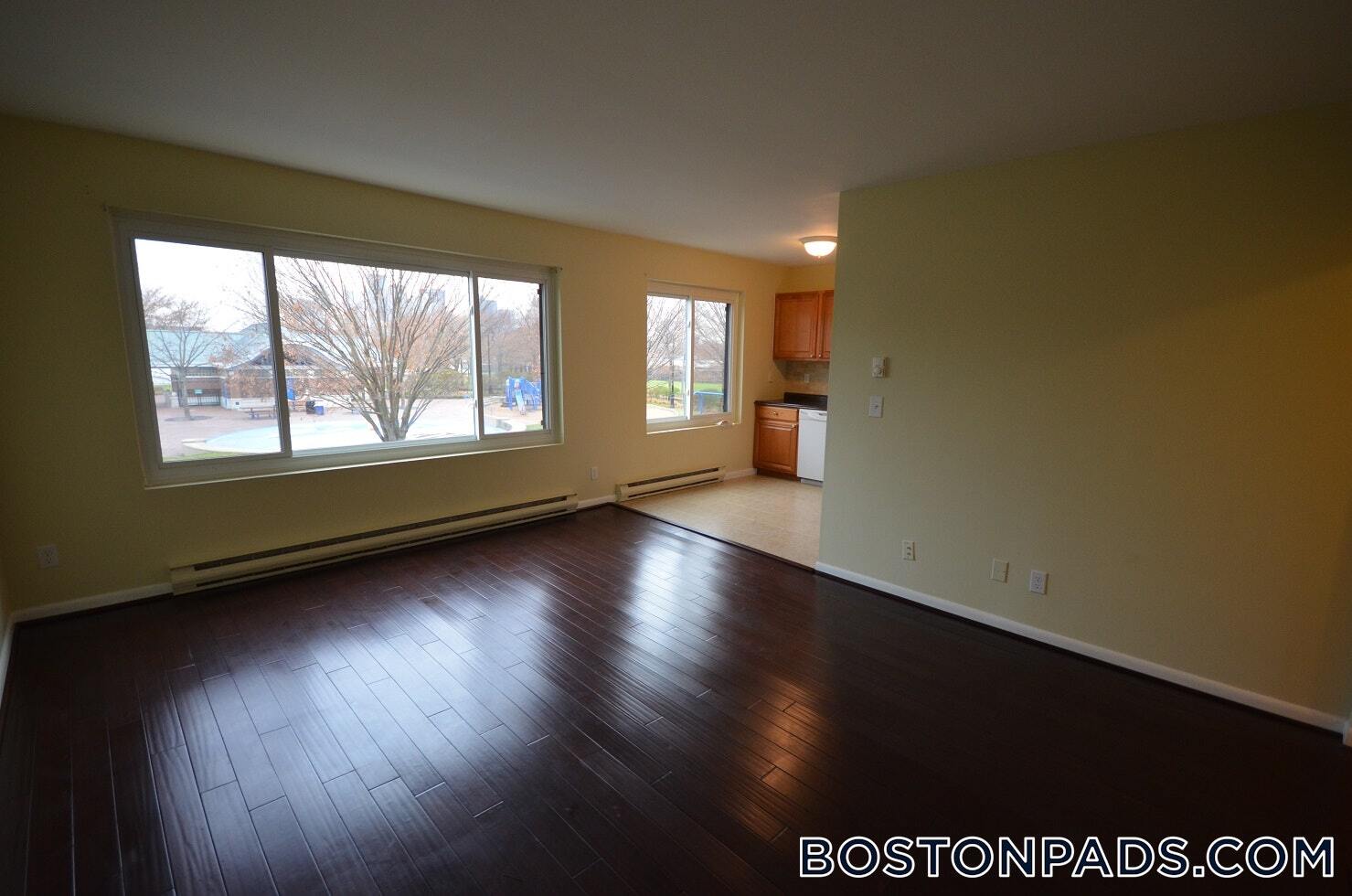 Building Photo - 128 Marginal St