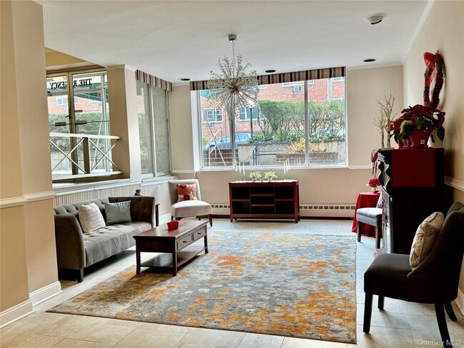 Building Photo - 100 Lincoln Ave