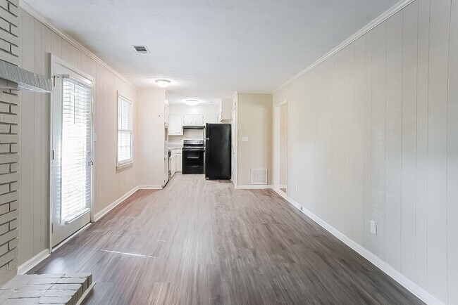 Building Photo - 99 Sleepy Hollow Trail