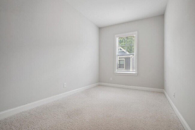 Building Photo - 704 Stickley Oak Way