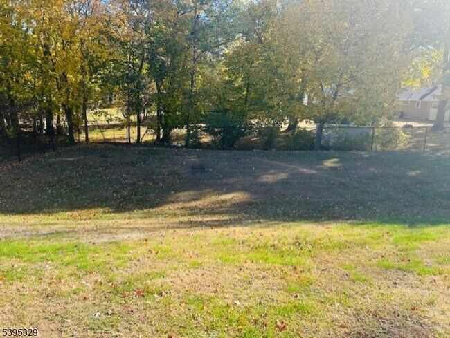 Building Photo - 120 Parsippany Rd