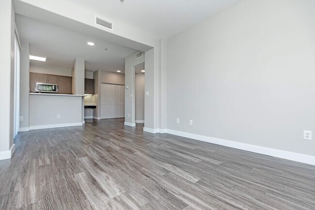 Building Photo - Bellecour Way Apartment Homes