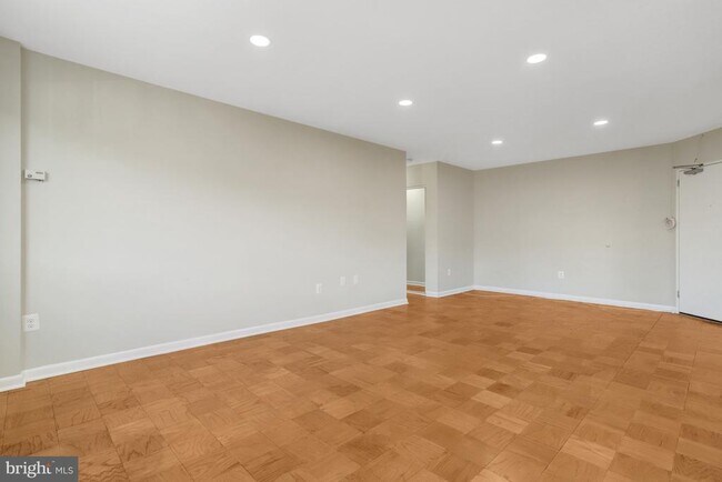 Building Photo - 1830 Columbia Pike