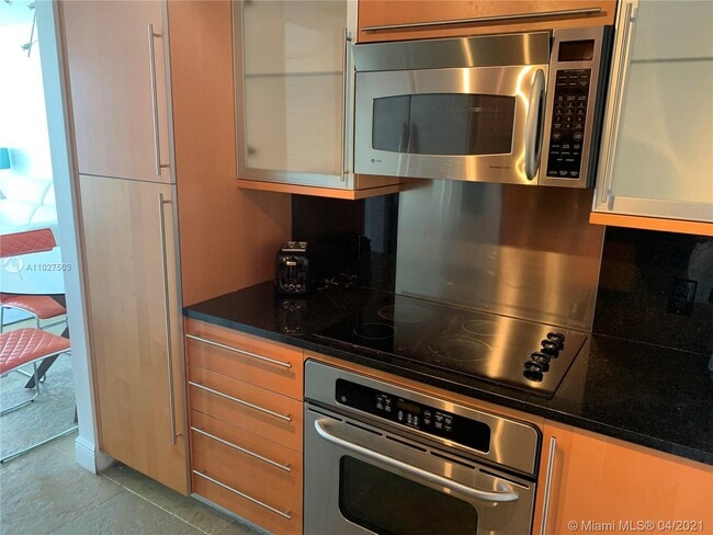 Building Photo - 6365 Collins Ave