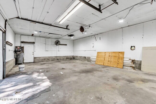 Building Photo - 138 N Cooks Bridge Rd