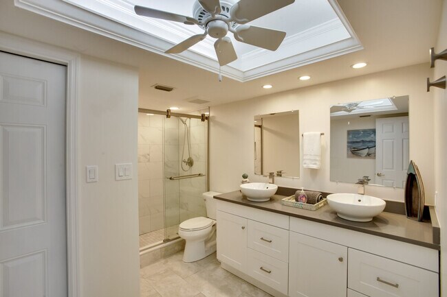 Building Photo - 12491 McGregor Blvd