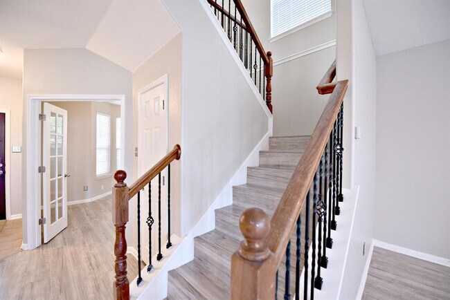 Building Photo - 2806 Stirrup Cove