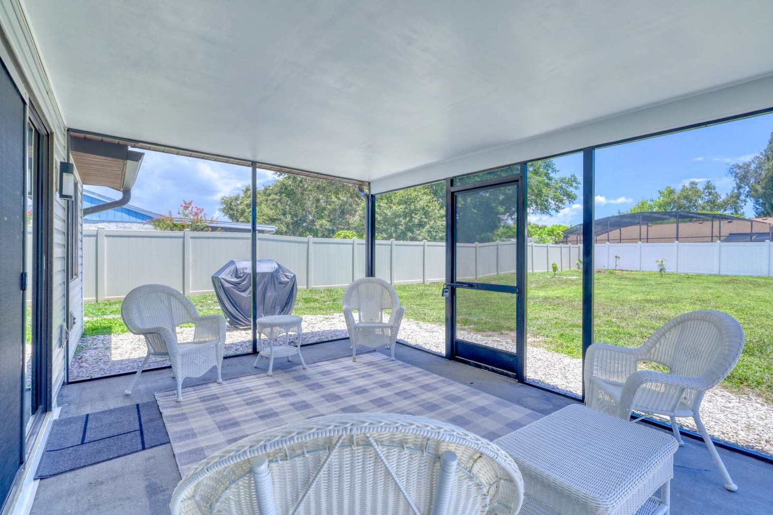 Building Photo - 6709 35th Ave W