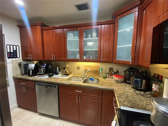 Building Photo - 13815 SW 54th St