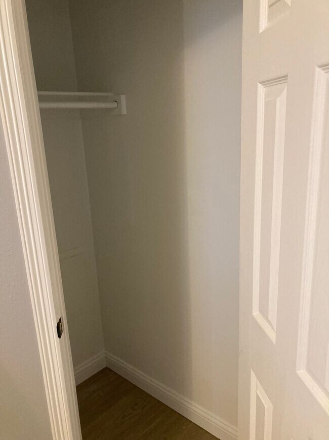 Building Photo - 3 bedroom 2 bath modern style home minutes from Centerton Main!!