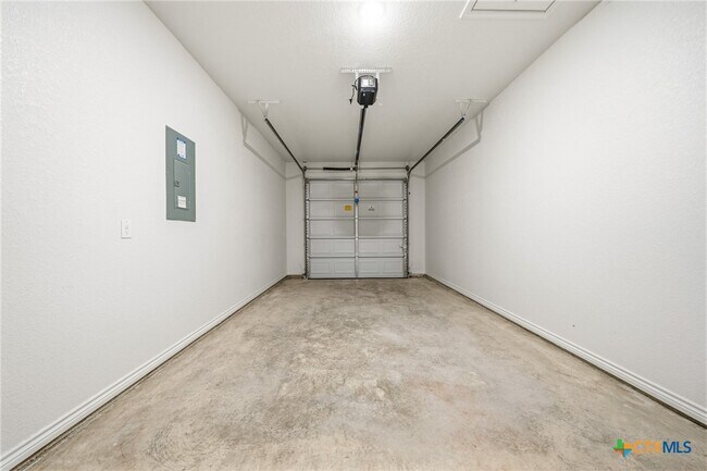 Building Photo - 509 Adley Ave