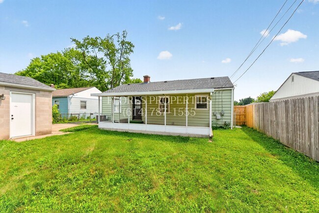 Building Photo - 1136 Pauline Ave