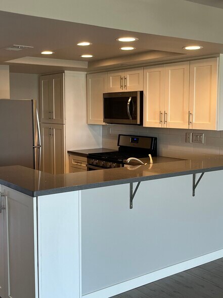 Building Photo - 159 Mangano Cir