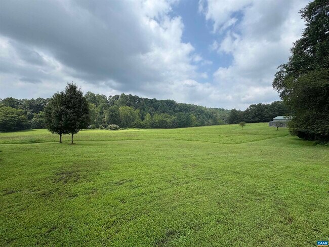 Building Photo - 85 Riverfield Farm Ln