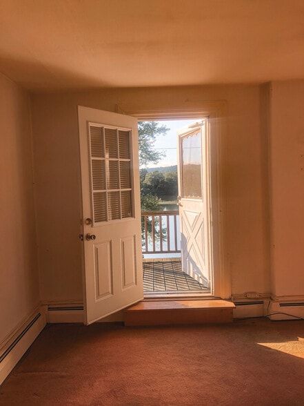 Main Bedroom Sun Deck View - 540 Stewart Rd