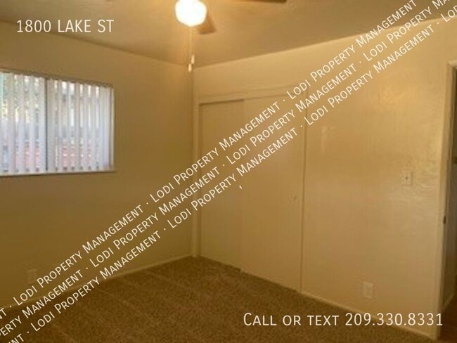 Building Photo - 1800 Lake St