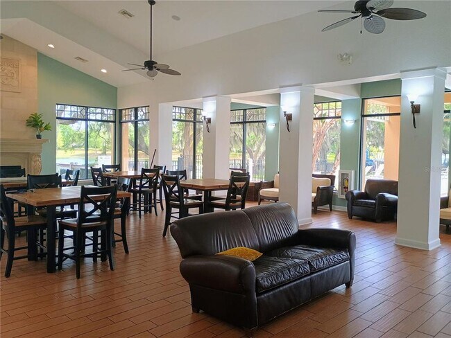 Building Photo - 14084 Bridgewater Crossings Blvd