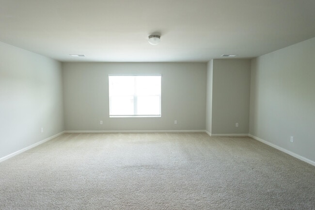 Building Photo - 1115 Dietrich Ln