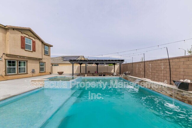 Building Photo - 28245 Digger Ln