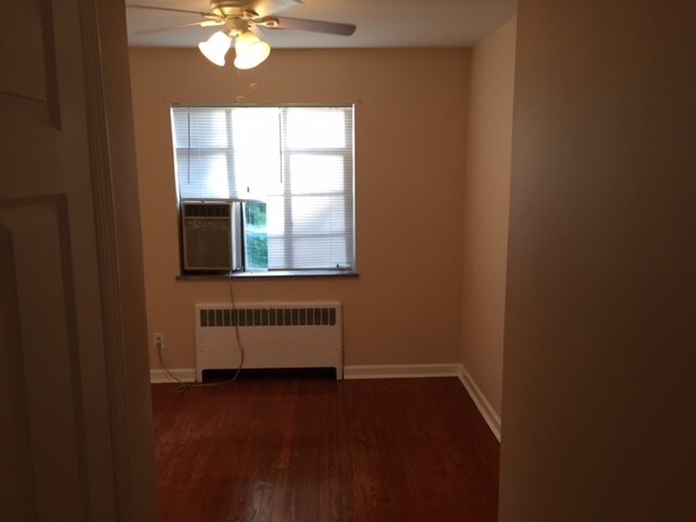 Building Photo - 18 Requardt Ln