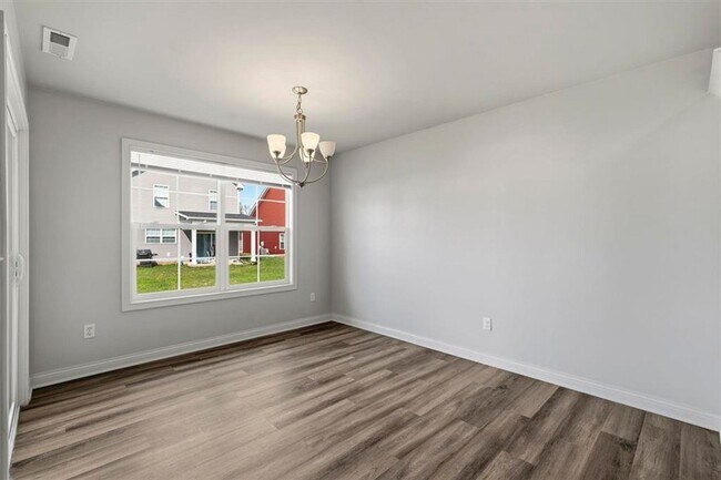 Building Photo - 7191 Seagraves Ct