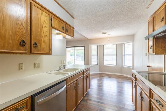 Building Photo - 3826 Crest Way