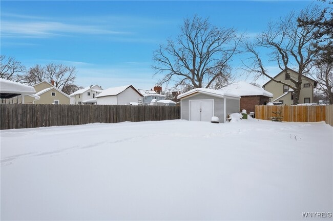 Building Photo - 26 Ganson St