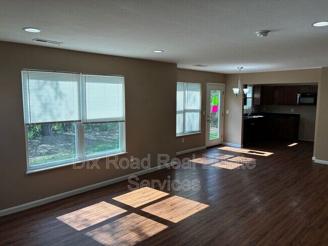 Building Photo - 461 Draft Ct