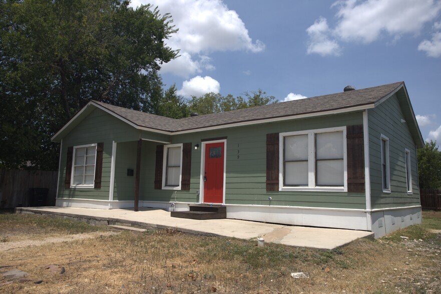Building Photo - 139 Wichita Ct