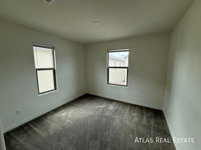 Building Photo - 4228 S 58th Ave