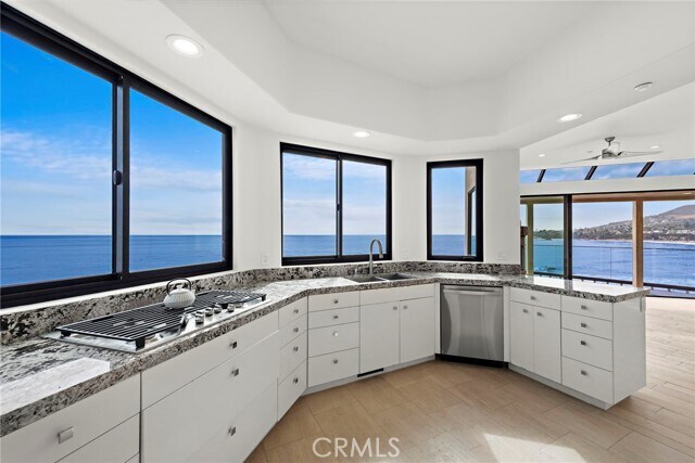 Building Photo - 715 Ocean Front