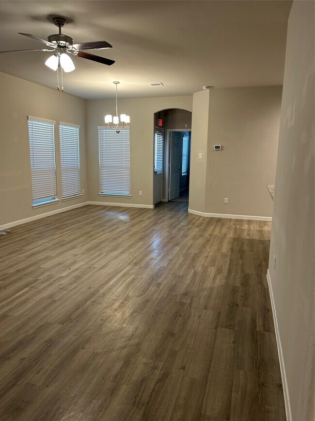 Building Photo - 6511 Wenlock Dr