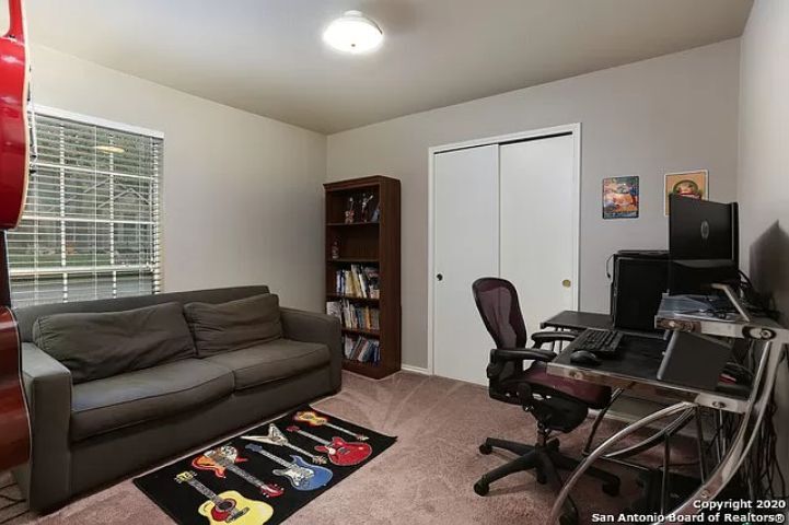 Building Photo - 5739 cedar