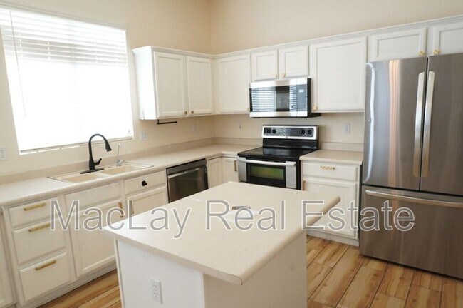 Building Photo - 1573 W Morelos St