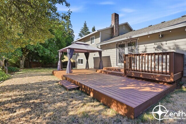 Building Photo - 2409 SE 139th Ave