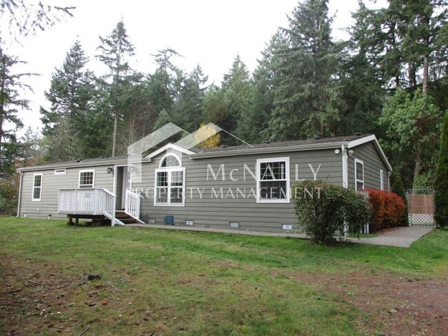 Primary Photo - 3 Bedroom 2 Bath Home in Lakebay