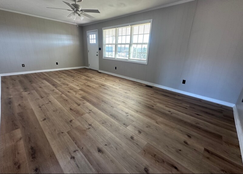 Building Photo - 4579 Academy Rd