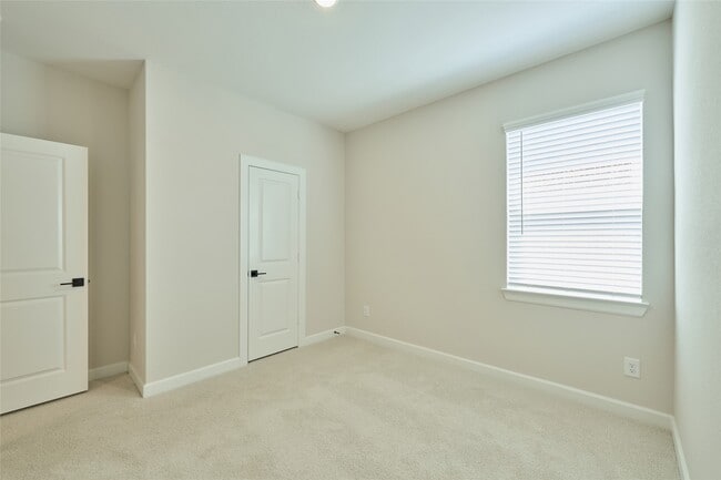 Building Photo - 21554 Bluebonnet Bay Dr
