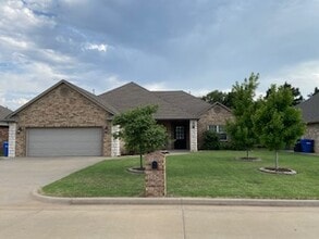 Building Photo - 5309 Grizzly Ln