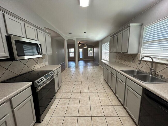 Building Photo - 207 Peaceful Haven Way