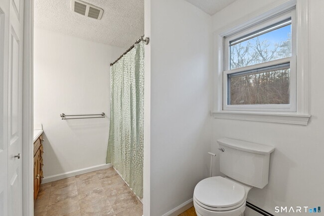 Building Photo - 45 Luchon Rd