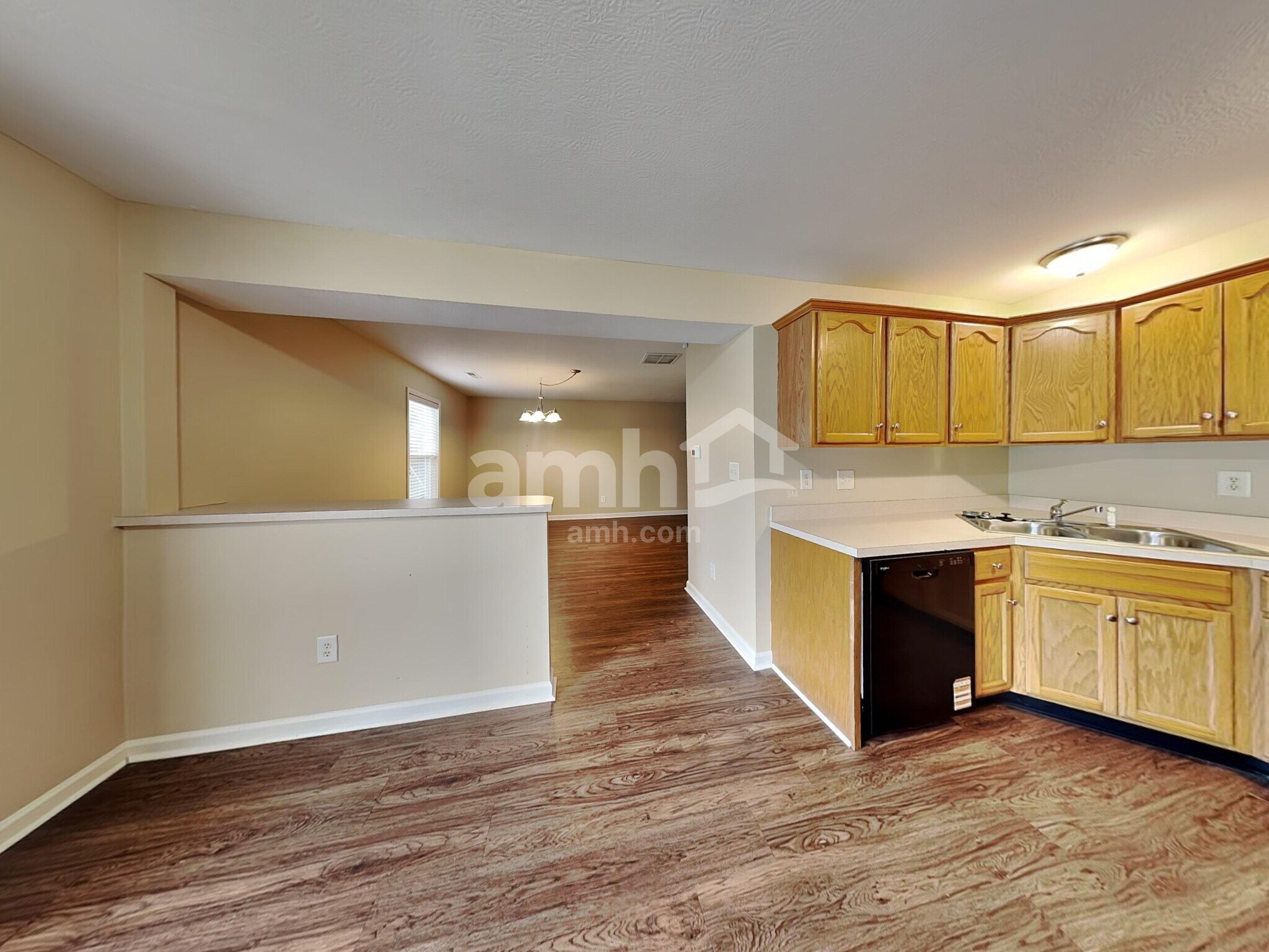 Building Photo - 12523 Doe Ln