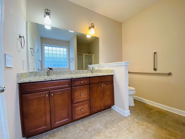 Building Photo - Luxury 3 Bedroom  Townhome in South Durham...