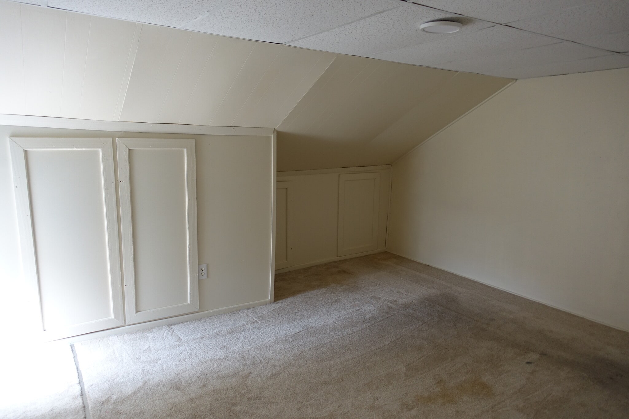 Building Photo - 503 N Chestnut St