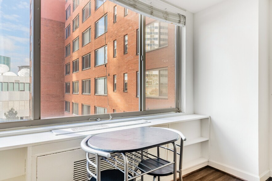 Building Photo - 1121 ARLINGTON