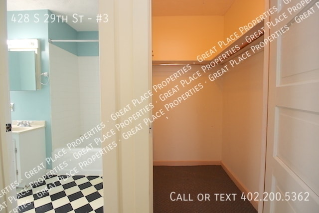 Building Photo - 428 S 29th St