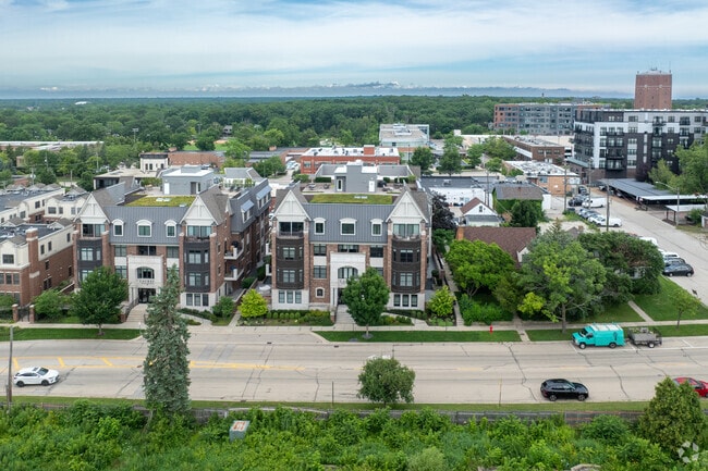Aerial Photo - Laurel Apartments